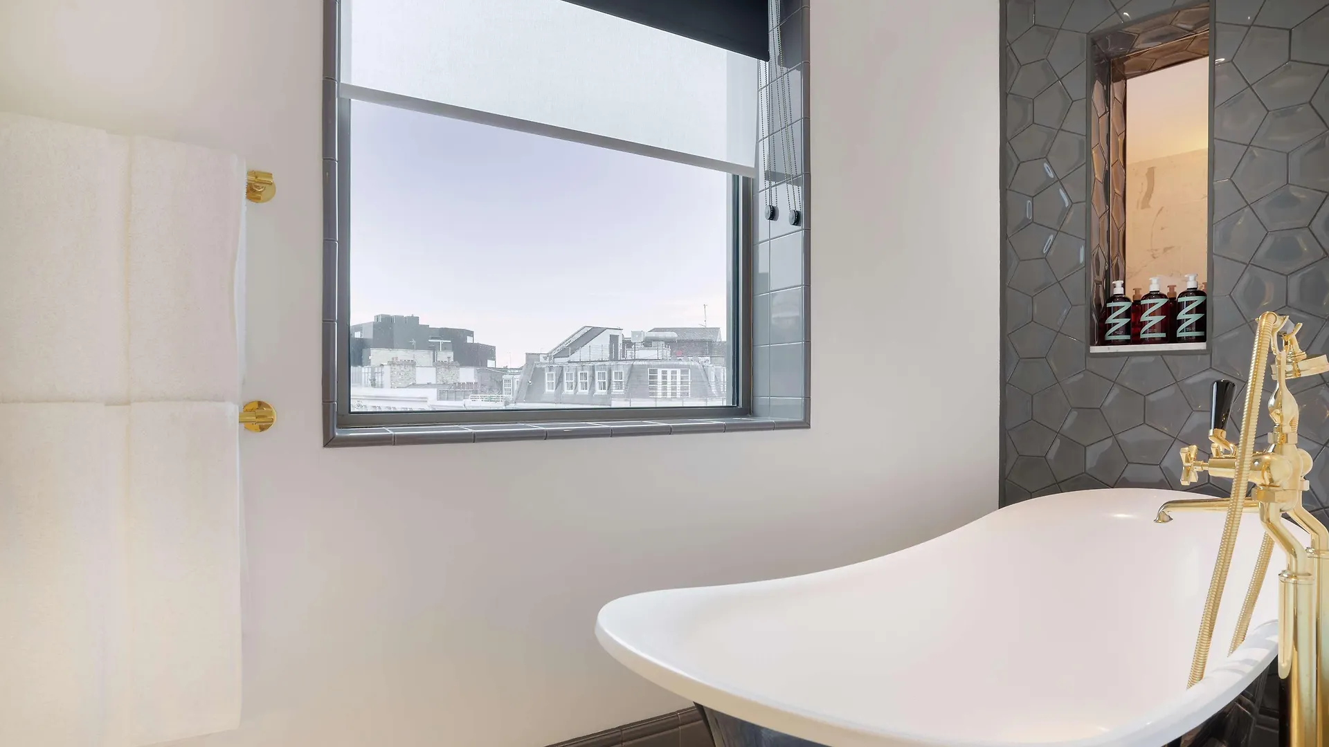 Hart Shoreditch Hotel London, Curio Collection By Hilton 4*, London