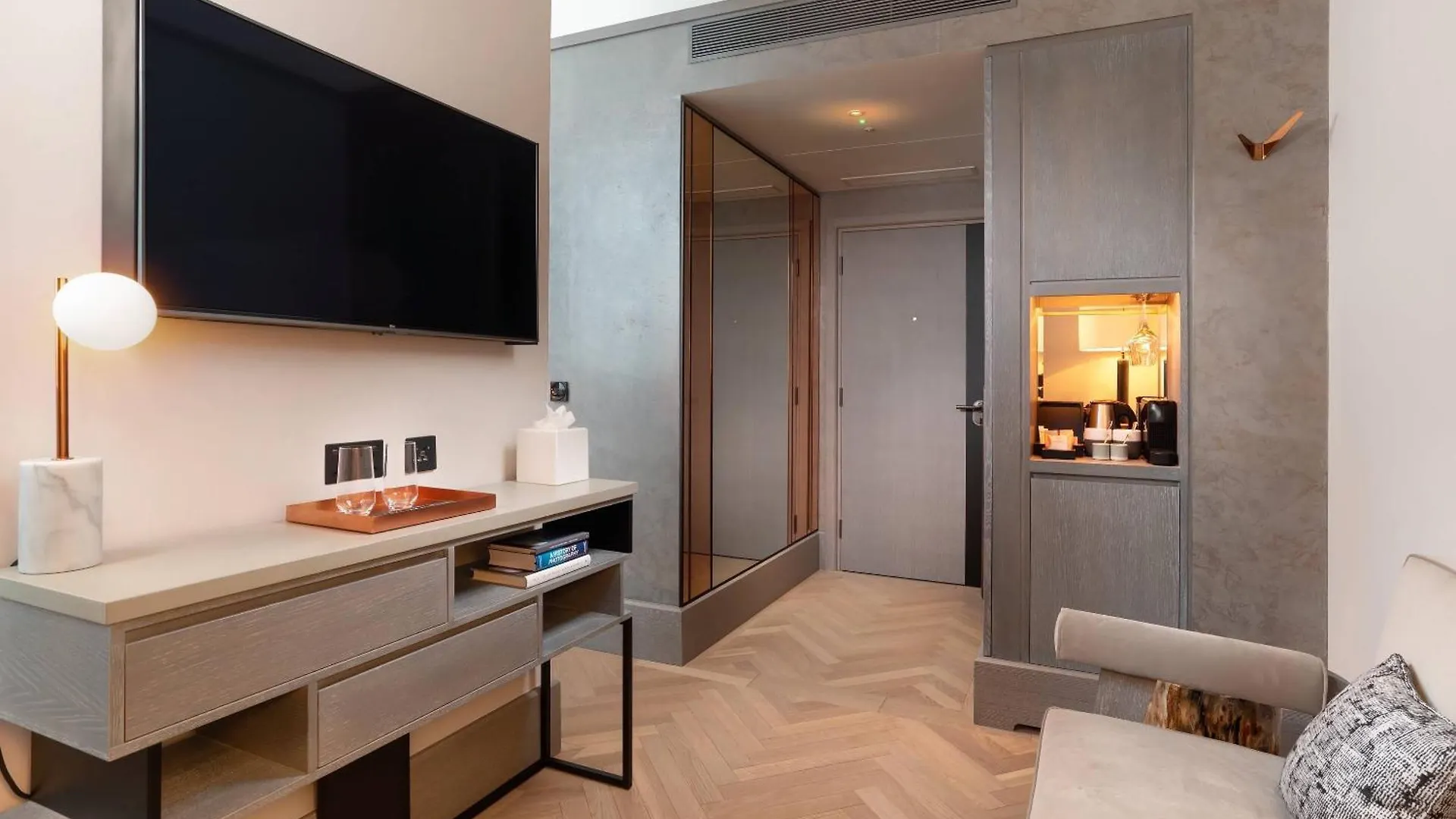 Hart Shoreditch Hotel London, Curio Collection By Hilton
