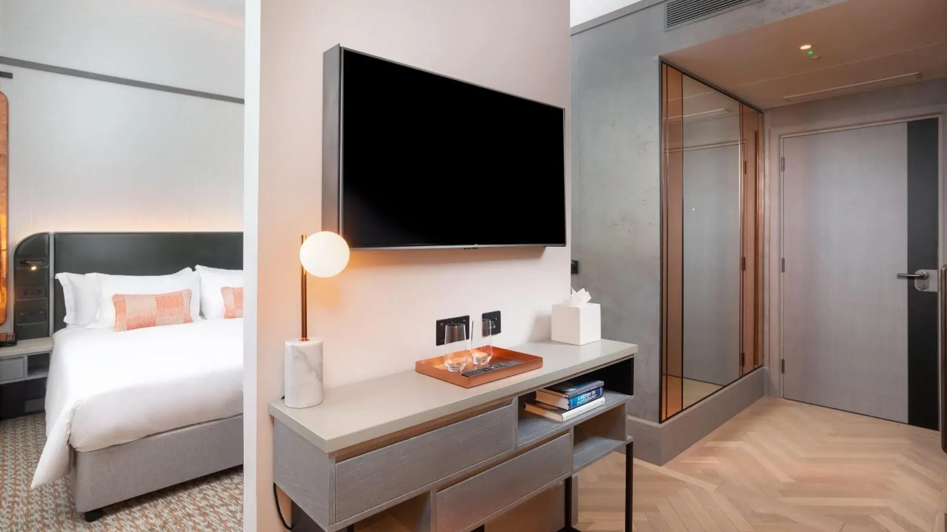 Hart Shoreditch Hotel London, Curio Collection By Hilton