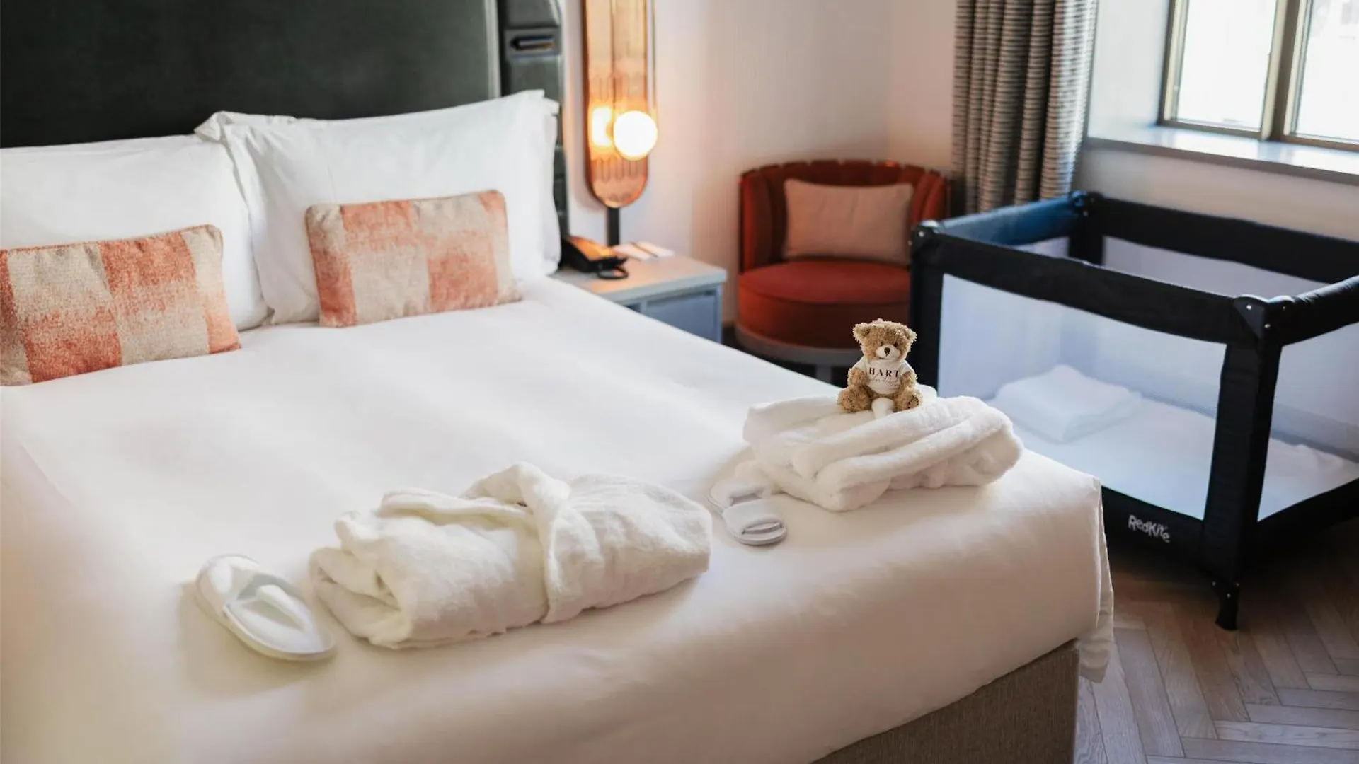 Hart Shoreditch Hotel London, Curio Collection By Hilton