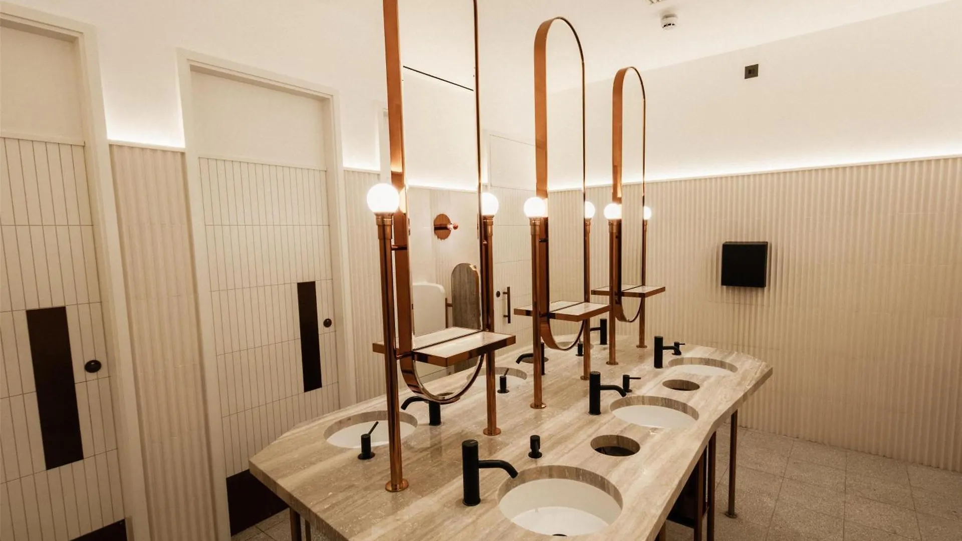 Hart Shoreditch Hotel London, Curio Collection By Hilton