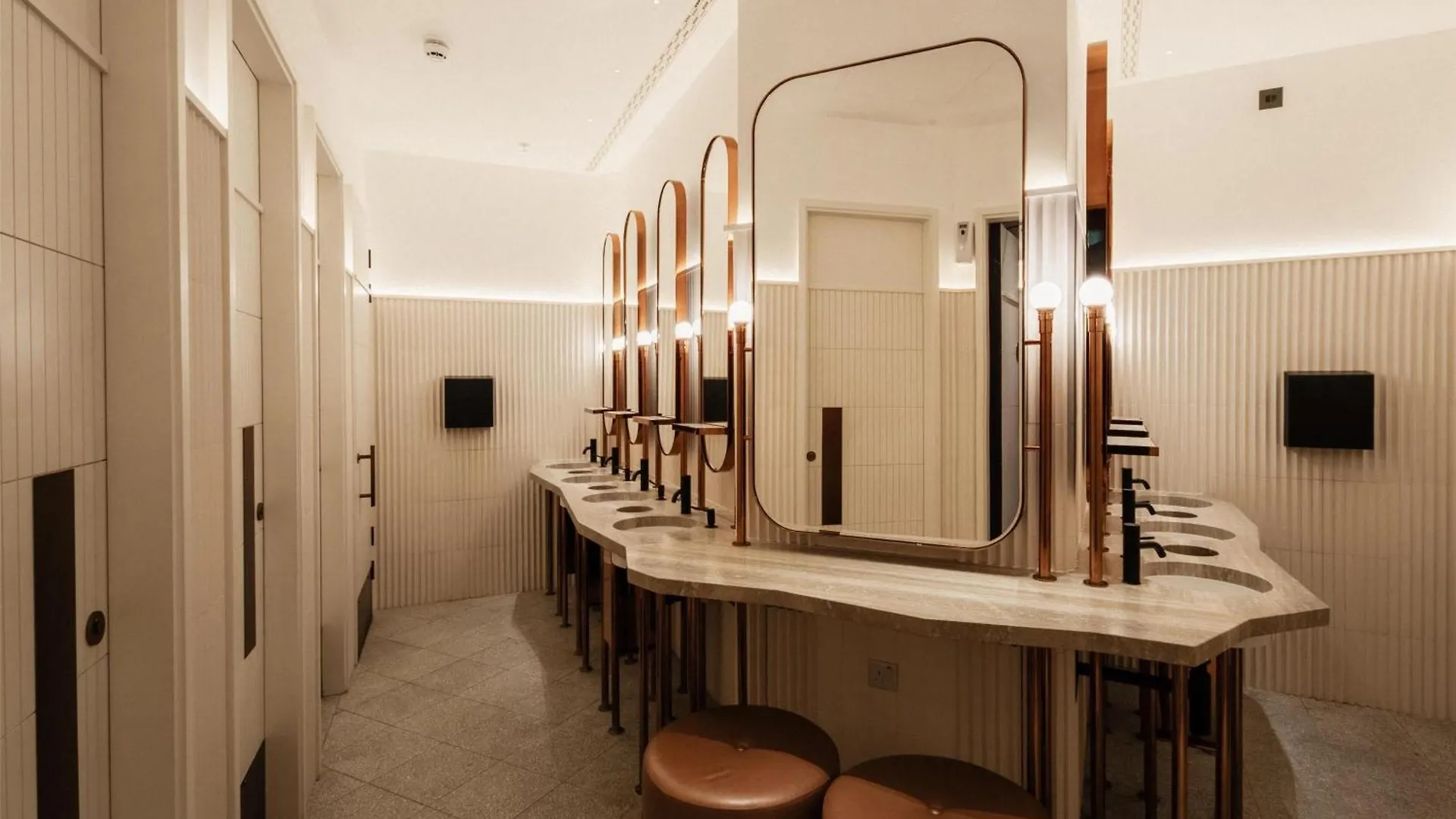 Hart Shoreditch Hotel London, Curio Collection By Hilton