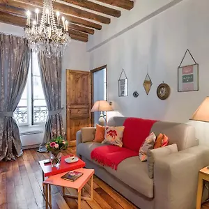 מלון Maison Saintonge ****