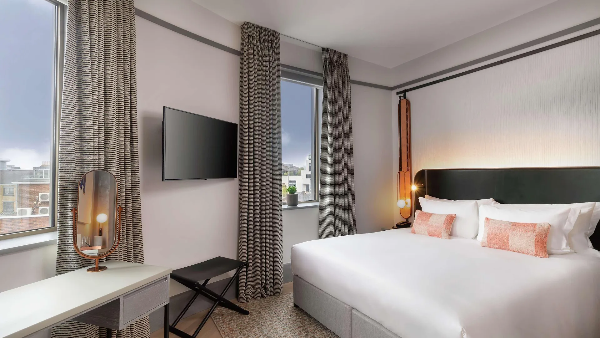 Hart Shoreditch Hotel London, Curio Collection By Hilton  Londen